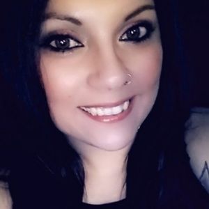 Meet your Posher, Courtney